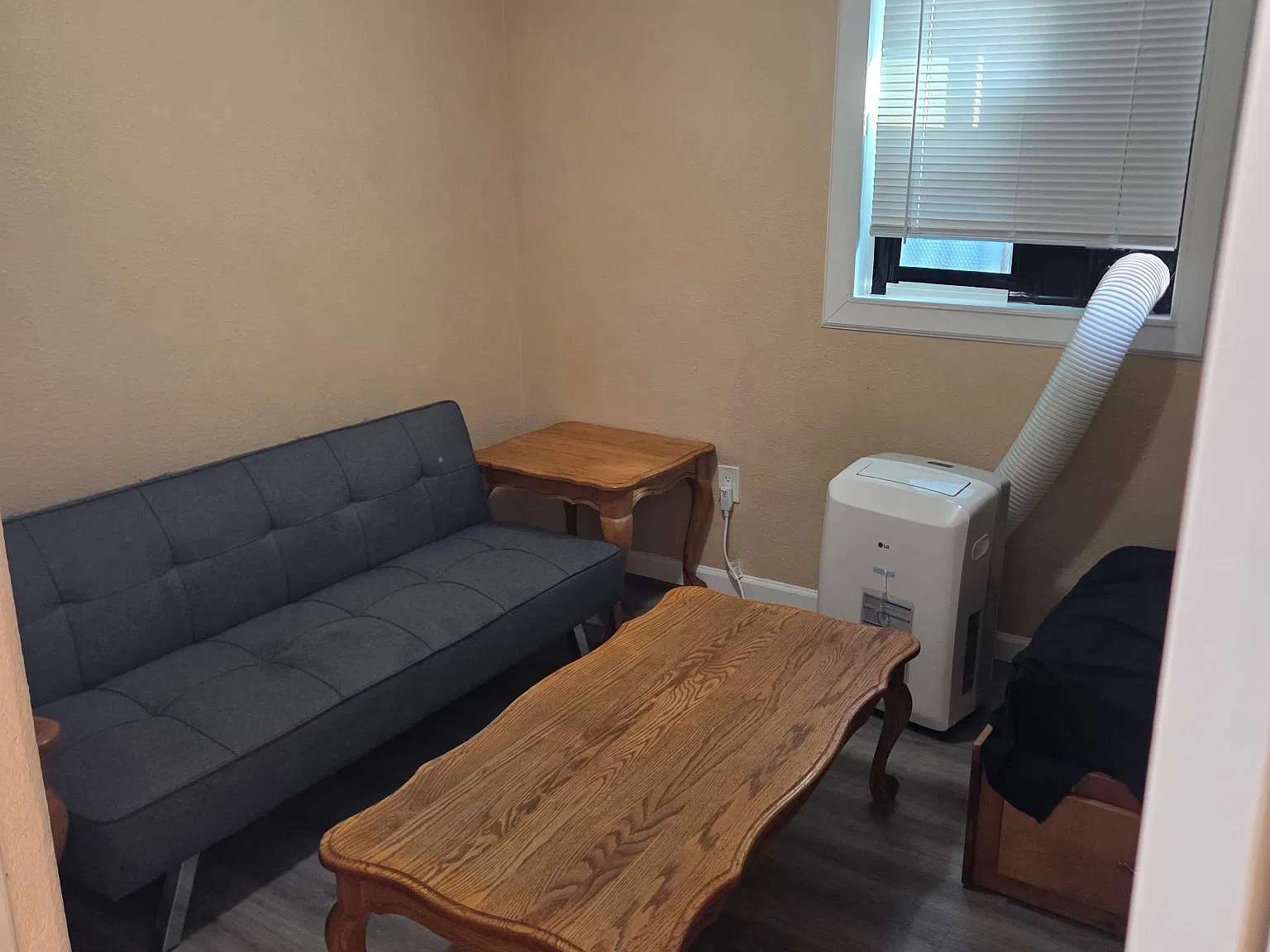 1 bed, 490 sqft, $1,900 — Photo 2