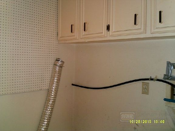 4th image of 5611 La Luna Cir