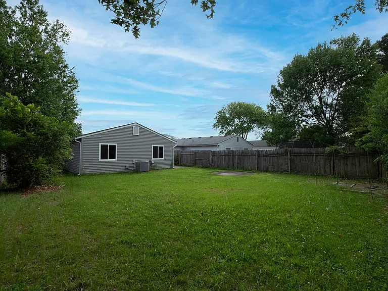 3829 Shooting Star Dr — Photo 25