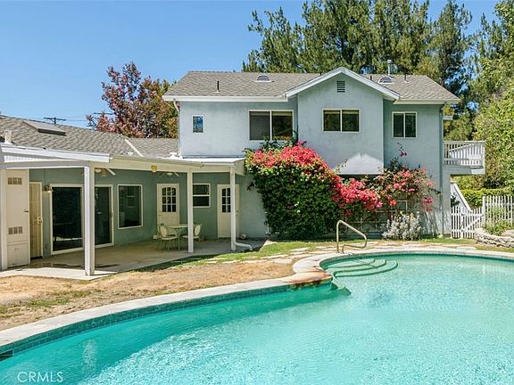 2nd image of 5065 Casa Dr