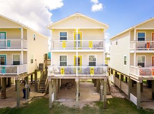 119 Howard St, Surfside Beach, TX 77541