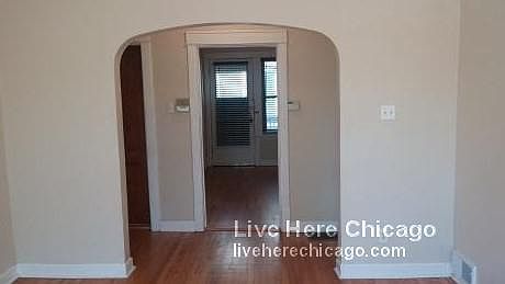 3rd image of 4638 N Leavitt St #2N