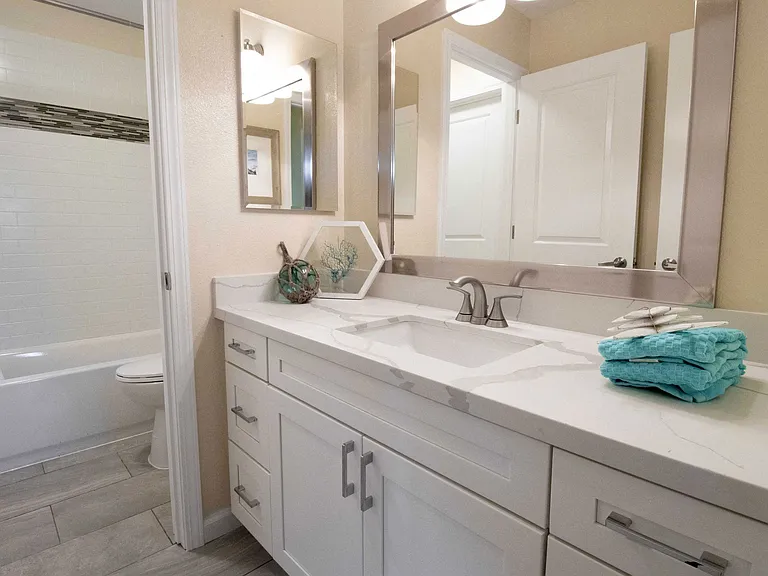 Meadowood Village Apartments — Photo 21