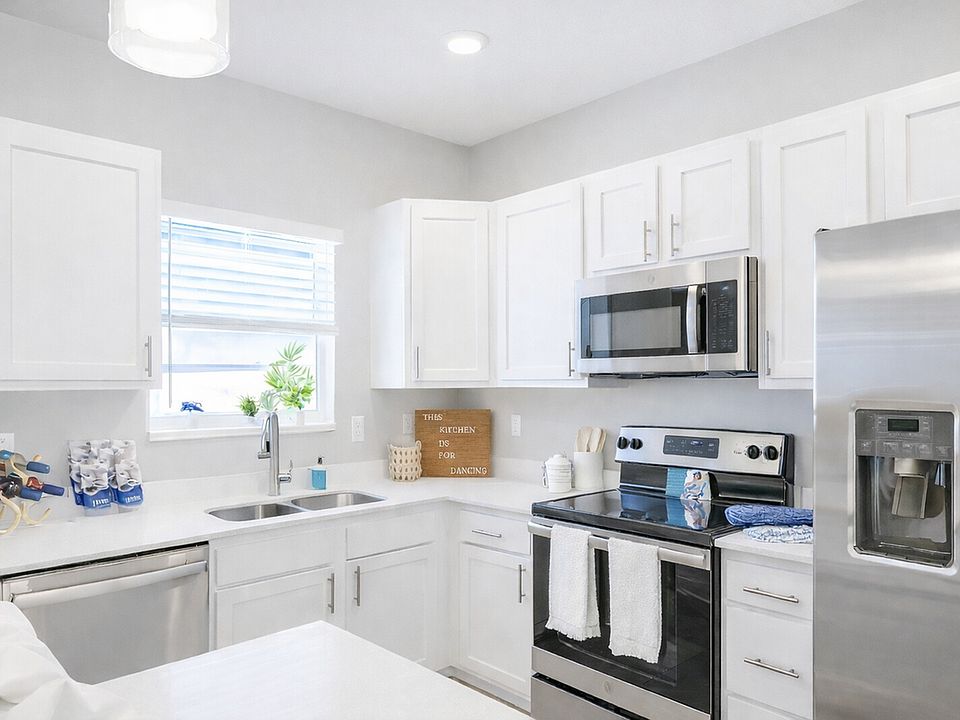 Viva at Palm Coast Two-Bedroom Kitchen