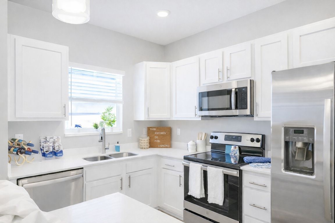 Viva at Palm Coast Two-Bedroom Kitchen