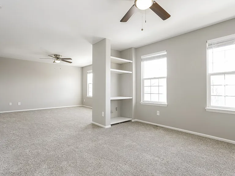 9678 Sun Meadow St — Photo 12