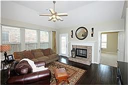 4th image of 3521 Caspian Cv