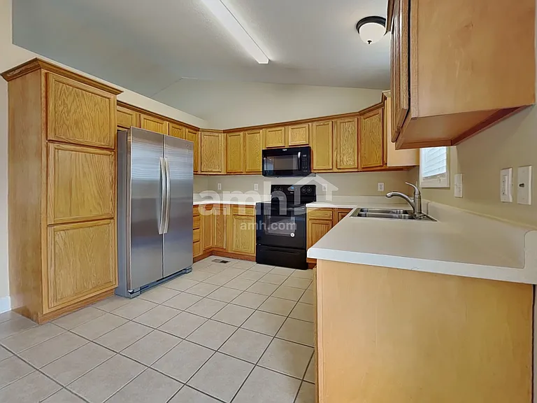 4114 Oakstone Ln — Photo 3