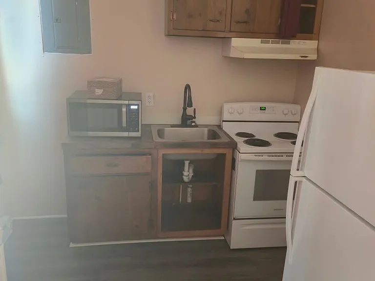 52 Chestnut St — Photo 7