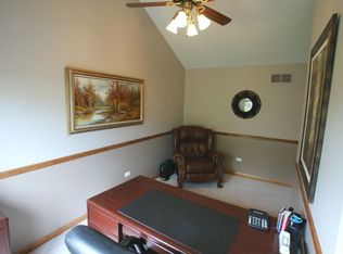 554 Danbury Dr, Oswego, IL 60543