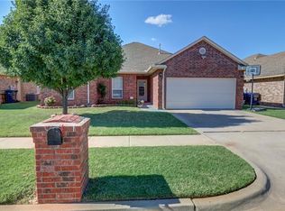 8809 NW 71st St, Oklahoma City, OK 73132