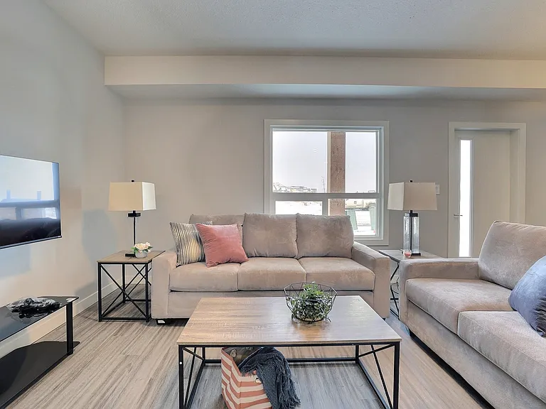 5111 E Primrose Green Dr — Photo 5