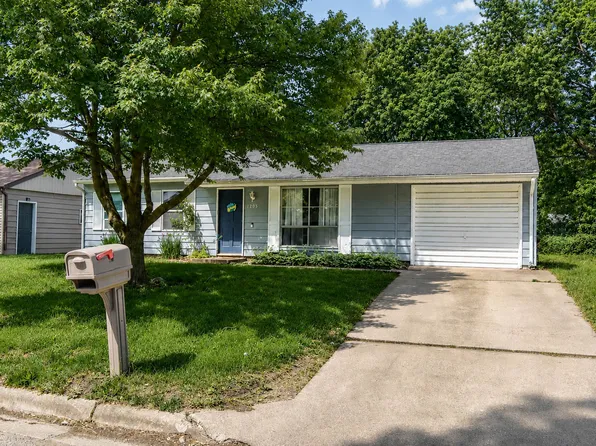 1205 N Nixon Dr, Pontiac, IL 61764