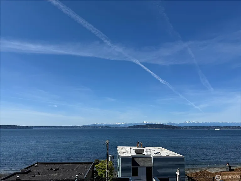 4018 Beach Dr SW — Photo 22