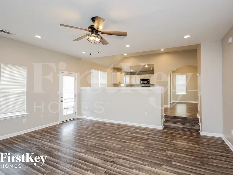 140 Pendergrass Farms Cir — Photo 4