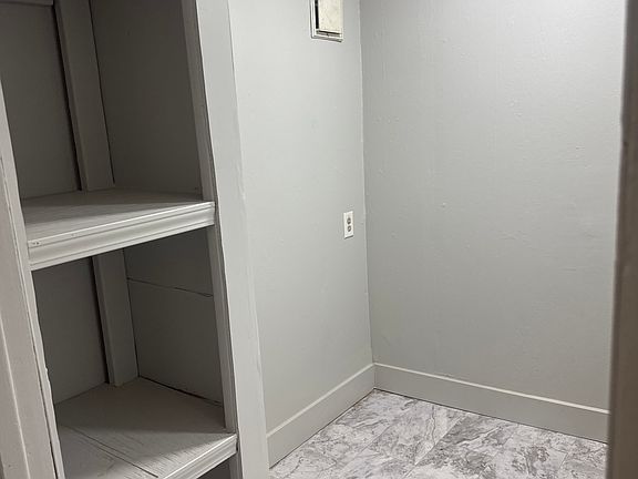 5th image of 904 N H St