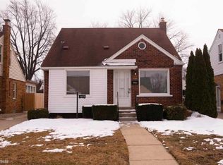 21028 Frazho St, Saint Clair Shores, MI 48081