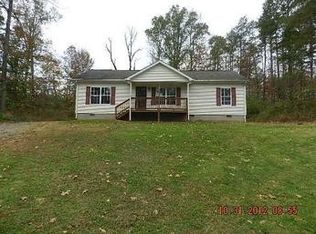 1274 E I St, Newton, NC 28658