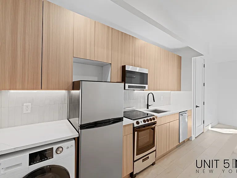 255 Clarkson Ave #1A — Photo 3