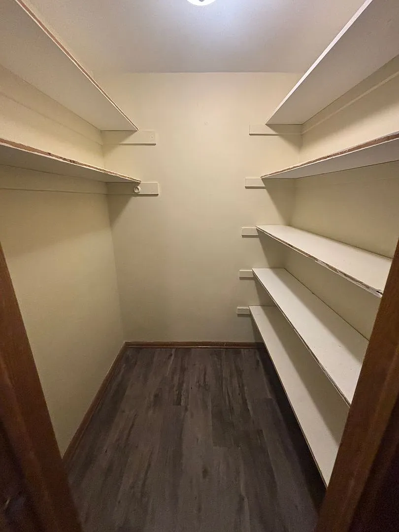 Rockville Apartments — Photo 4