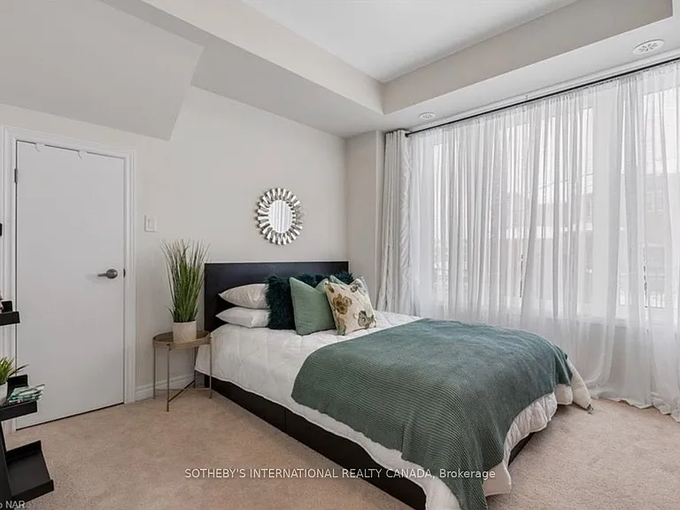 218 Law Dr — Photo 7
