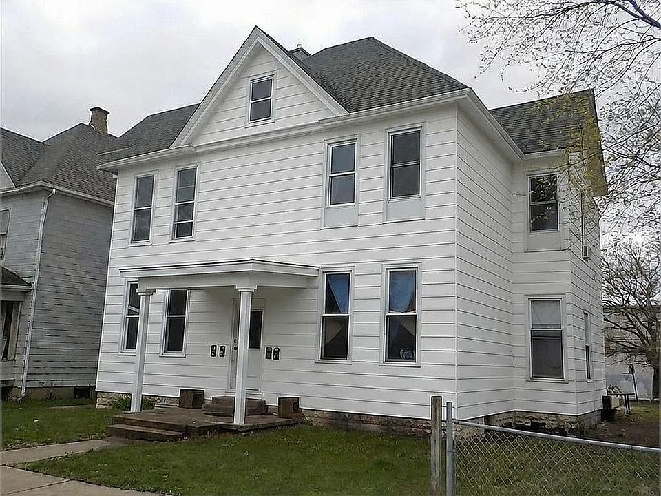 1st image of 1819 W 3rd St