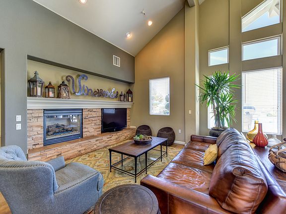 3rd image of 2100 Valley View Pkwy APT 1737