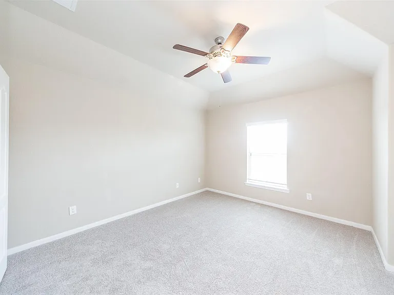 6202 Eden Prairie Dr — Photo 7