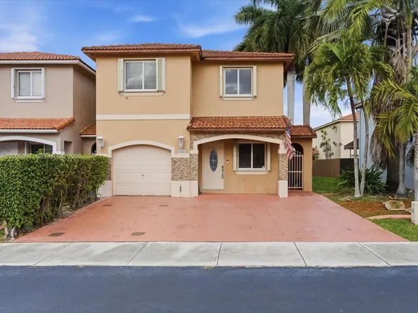 5982 SW 162nd Ct, Miami, FL 33193