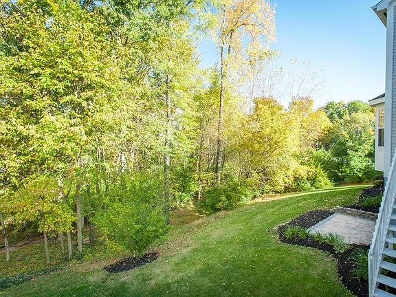 3rd image of 267 Thornapple Ct