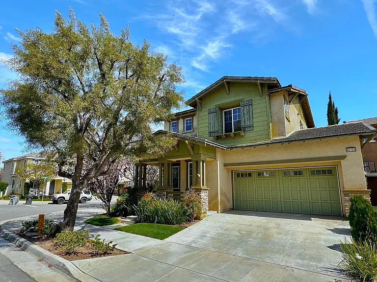 40120 Annapolis Dr — Photo 1