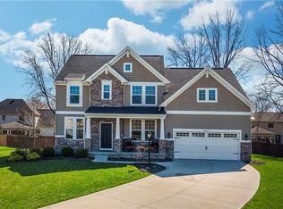 28672 Touchstone Cir, Westlake, OH 44145