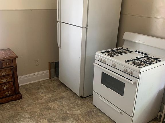 4th image of 234 Quail St #2