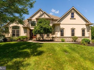 5 Stoneridge Ln, Lititz, PA 17543