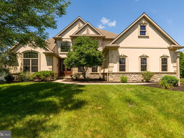 5 Stoneridge Ln, Lititz, PA 17543