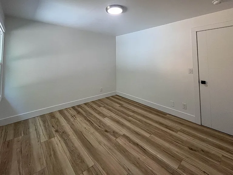 315 NE 148th Ave — Photo 36