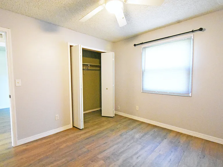 30 Bayberry Ln — Photo 12