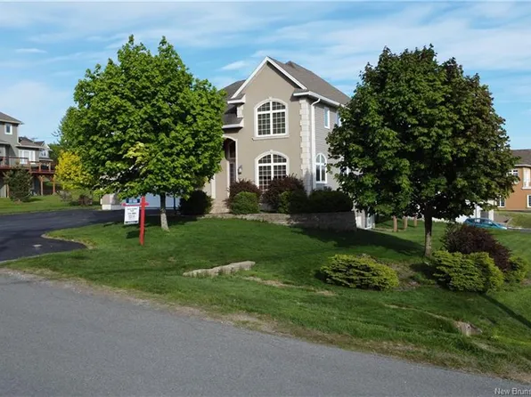 4 Admiralty Dr, Saint John, NB E2K 0B7