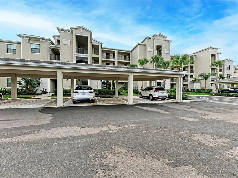 17902 Gawthrop Dr #307 — Photo 6