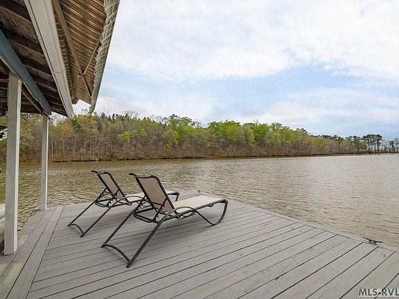 4th image of 122 Kings Branch Ct