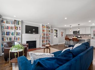 1 Dow Rd, West Roxbury, MA 02132