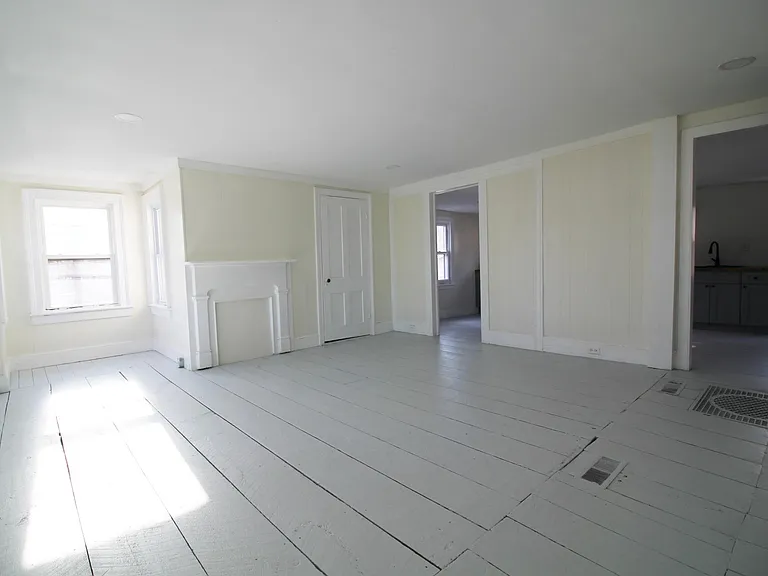 165 W Main St #2 — Photo 6