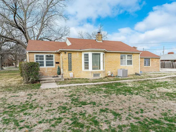 2045 S Hillside Ave, Wichita, KS 67211