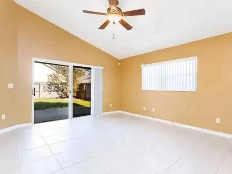 10828 Goldfish Cir — Photo 12
