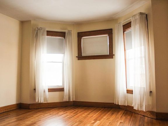 5th image of 178-180 Conklin Ave