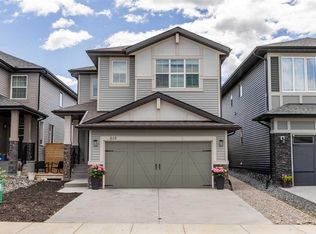 519 NW Clydesdale Way, Cochrane, AB T4C 3B6
