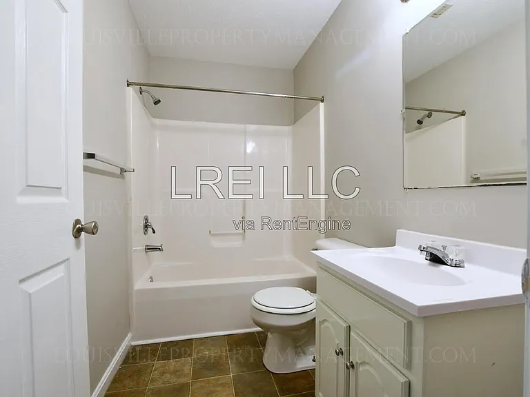 300 Keeneland Dr #2A — Photo 11
