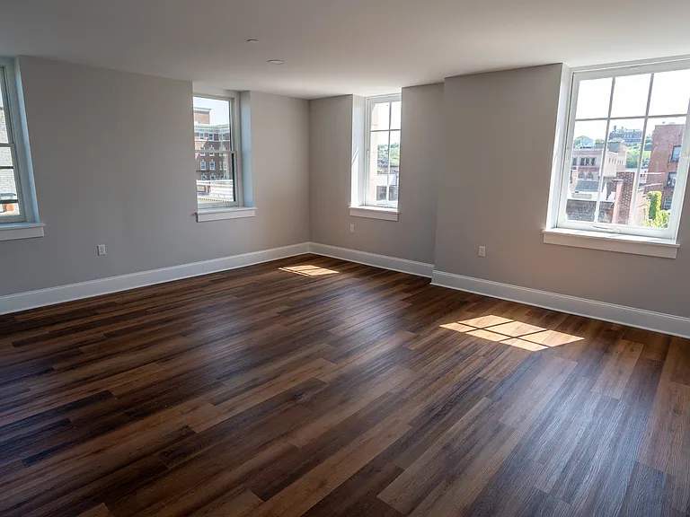 23 2nd St #4B — Photo 1