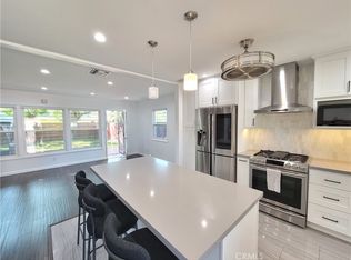 18200 Ingomar St, Reseda, CA 91335