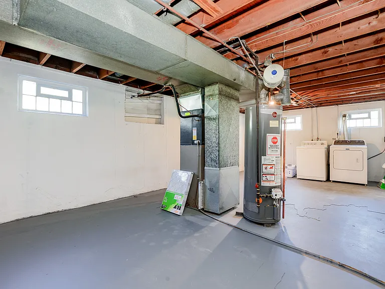 720 Jamaica Pl — Photo 21